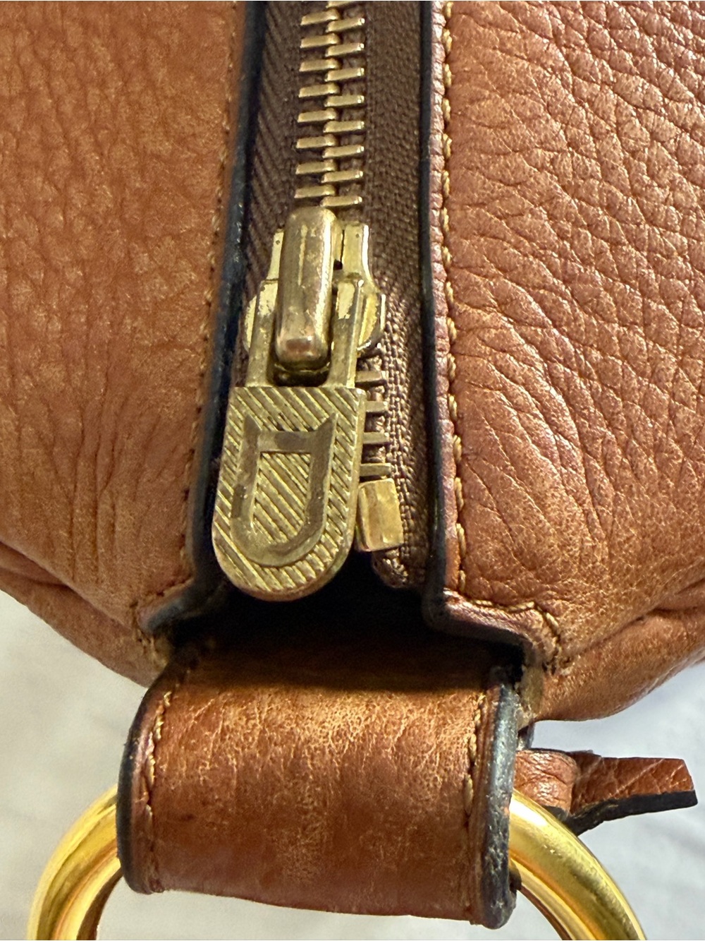 Vintage Delvaux Brown Leather with Gold Carabiner- Modele Depose Bucket bag - Picture 8 of 16